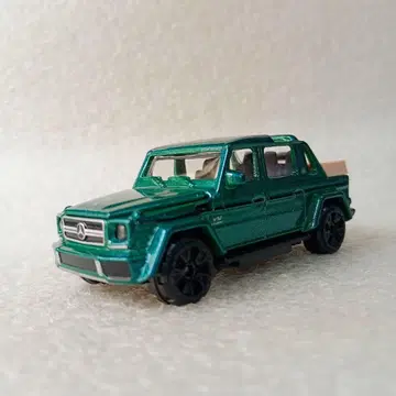 메르세데스 마이바흐 G650 란돌레 1/61 스케일 마조레트 미니카