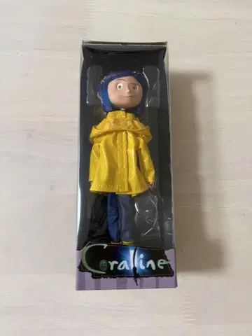 NECA 코라라인과 버튼의 마녀 벤디 패션 인형 레인코트