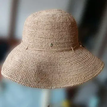 헬렌 카민스키 프로방스 10 라피아 햇 누거