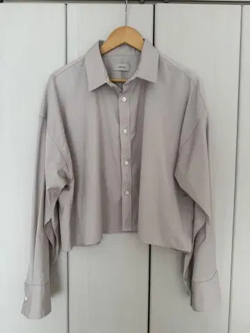 Toironier 숏 기장 긴팔 셔츠