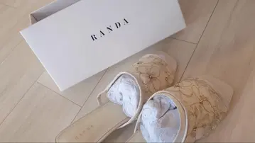 RANDA 플라워 자수 레이스 뮬 샌들