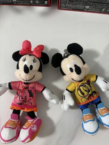 미니 마우스와 미키마우스 봉제 인형 세트
