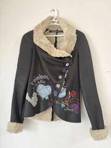 새상품급 데시구알 desigual 자수 캐주얼 자켓 36 아우터