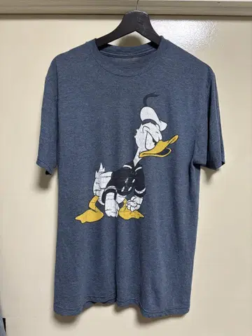 도널드 덕의 T셔츠 Donald Duck Walto Disney
