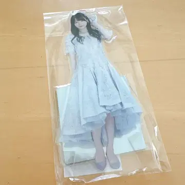 노기자카46 13th 바스라 아크릴 스탠드 오카모토 히나