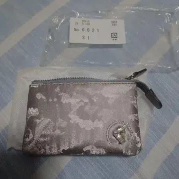 페레볼사 실버 새틴풍 멀티 케이스