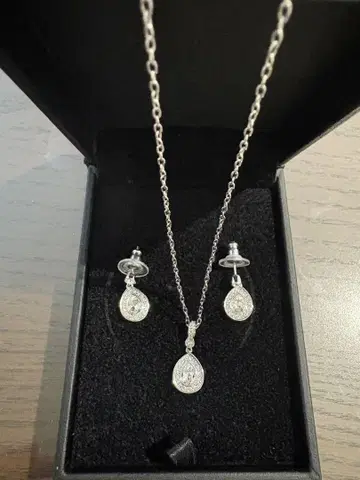 SWAROVRKI 티어드롭 목걸이 귀걸이 세트