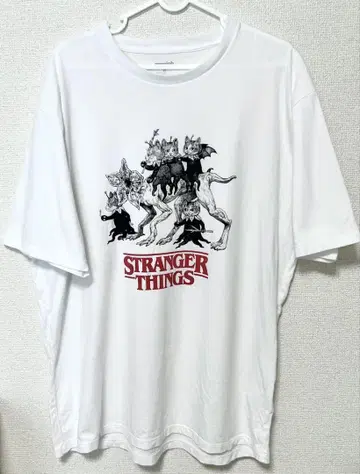 STRANGER THINGS x 히구치 유코 T셔츠