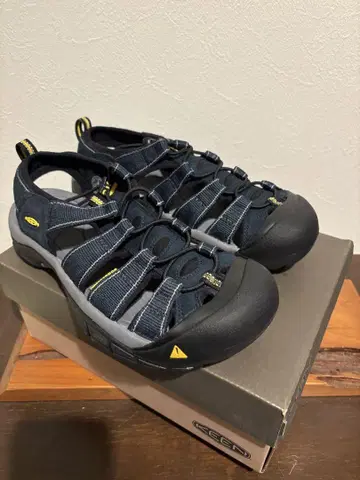 KEEN NEWPORT H2 27cm 미사용 새상품 박스 포함