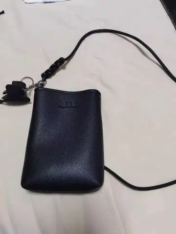 가죽 숄더백 블랙 코끼리 참 포함