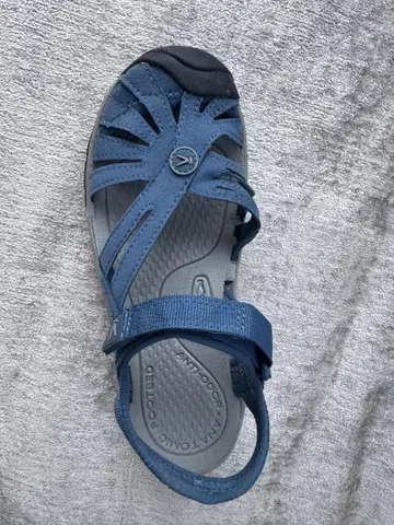 KEEN 로즈 샌들 23cm 샌들