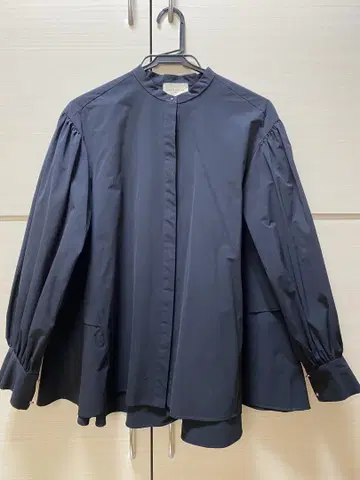 UNITED ARROWS 플레어 디자인 긴팔 셔츠