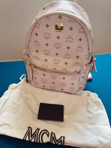 월말 세일 MCM 파우더 핑크 small 백팩