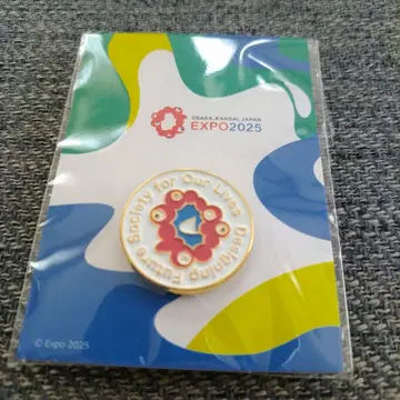 [ 새상품 ] EXPO2025 핀 배지 색상 차이 미야쿠미야쿠 윙크