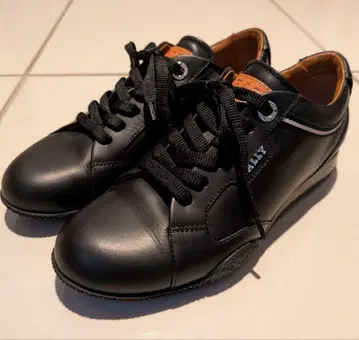 [ 새상품급 ] BALLY 여성용 가죽 신발 22.5cm
