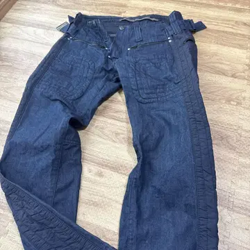 다크 블루 데님 팬츠 지퍼 포켓 부착