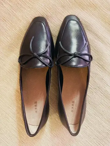 플랫슈즈 슬림 로퍼 천연 가죽 밸리슈즈 리본