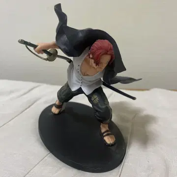 ONEPIECE 샹크스 피규어