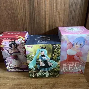 피규어 세트: Overlord, Miku, Rem