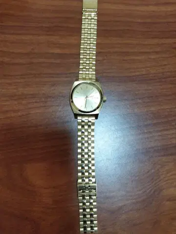 NIXON 타임 테러 골드