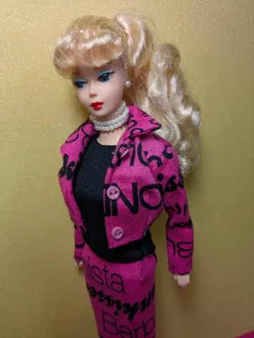 바비 옷 갈아입기 의류 로고 핑크 세트