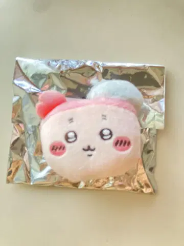 치이카와 (먼작귀) 얼굴 인형 배지