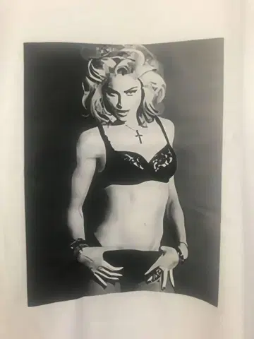 마돈나 Madonna T셔츠 diva