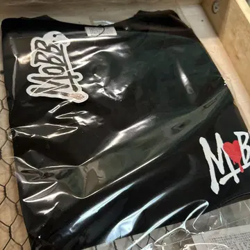 반팔 T셔츠 MOBB. 블랙 T셔츠 모브T셔츠 여성용 M 사이즈