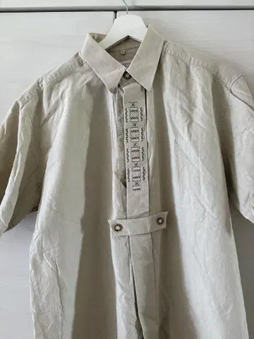치로리안 셔츠 구제 의류