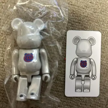 BE@RBRICK 베어브릭 @