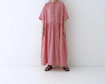 네스트로브 원피스 올드맨즈테일러 베리떼꾸르