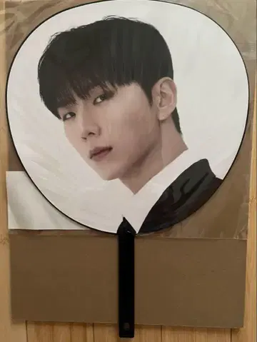 MONSTA X CONNECT X 일본 굿즈 부채 기현
