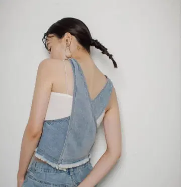 CHIGNON 시뇽 백 크로스 뷔스티에