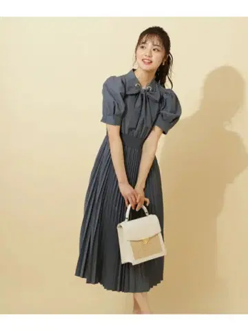 셔링 플리츠 원피스 PROPORTION BODY DRESSING