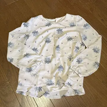 꽃무늬 긴팔 셔츠 프릴 밑단