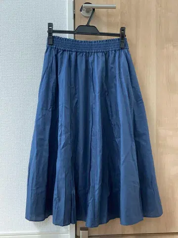 스트로베리 필드 롱 플레어 스커트