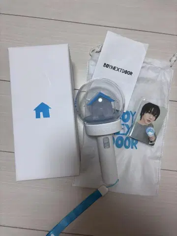 BOYNEXTDOOR 응원봉 트레이딩 카드 포함