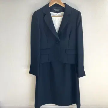 네이비 원피스 수트 ( 자켓 포함 )