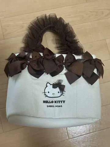 스나이델 홈 키티 콜라보 토트백