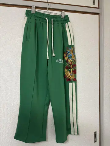 츄우카타베타이 Tiger track pants[green]L