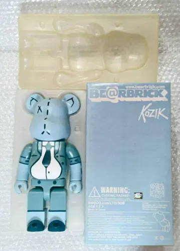베어브릭 400% KOZIK 할로윈 모델 코지크 중고