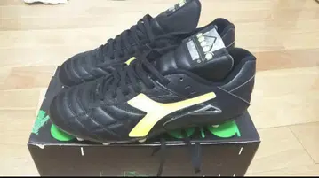 diadora 넘버 10 노랑 바조 모델 새상품 baggio