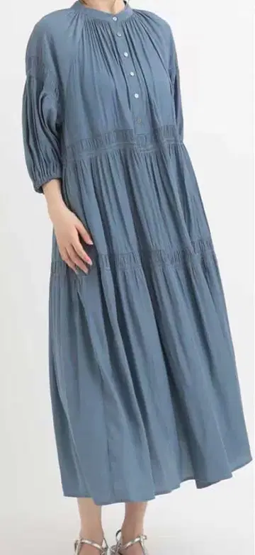알레주 모듈레이션 워셔블 개더 포인트 밴딩 원피스 이토킨