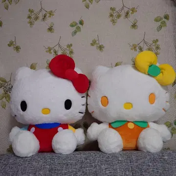 헬로키티 봉제 인형 2체 세트