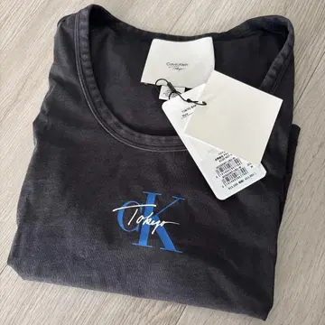 M 사이즈 Calvin Klein 하라주쿠 오픈 한정판 T셔츠 여성용