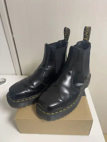 Dr. Martens 2976 Bex Squared 벡스 스퀘어드