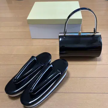 조리 백 세트 성인식 통굽 에나멜 블랙 x 화이트