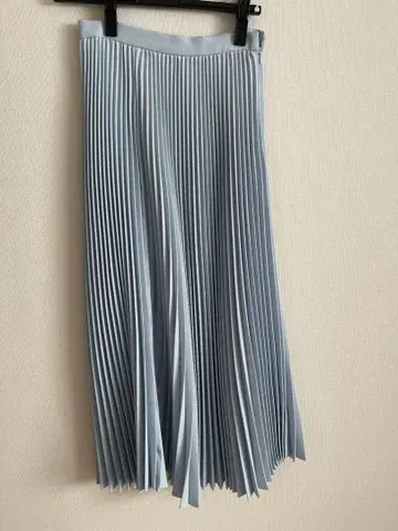 cen. 파스텔 블루 플리츠 롱 스커트 새상품급 36 사이즈 일본제