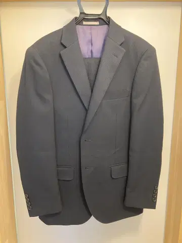 비즈니스 정장 다크 그레이 (시착만 한 상품)