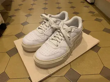 PUMA 스니커즈 통굽